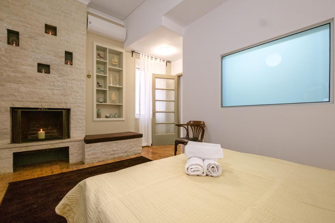 Home With Courtyard In Beating Heart Of Old Town! ハニア エクステリア 写真